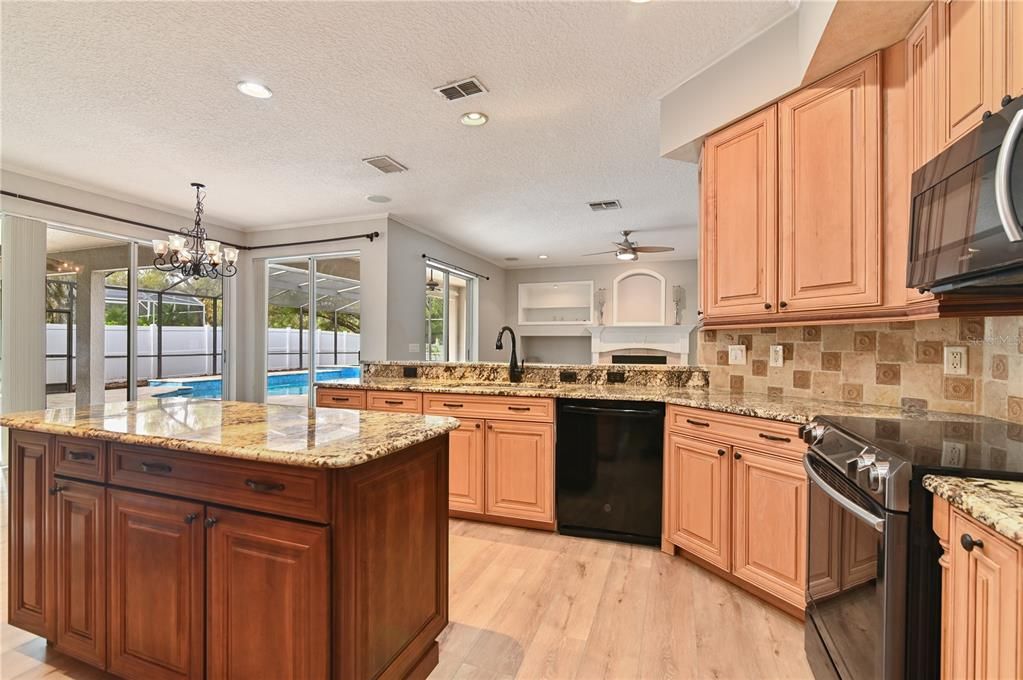 For Sale: $685,000 (5 beds, 3 baths, 3364 Square Feet)