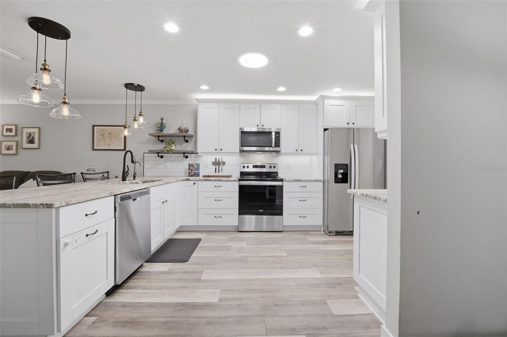 For Sale: $525,000 (3 beds, 2 baths, 1636 Square Feet)