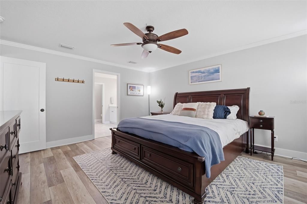 For Sale: $525,000 (3 beds, 2 baths, 1636 Square Feet)