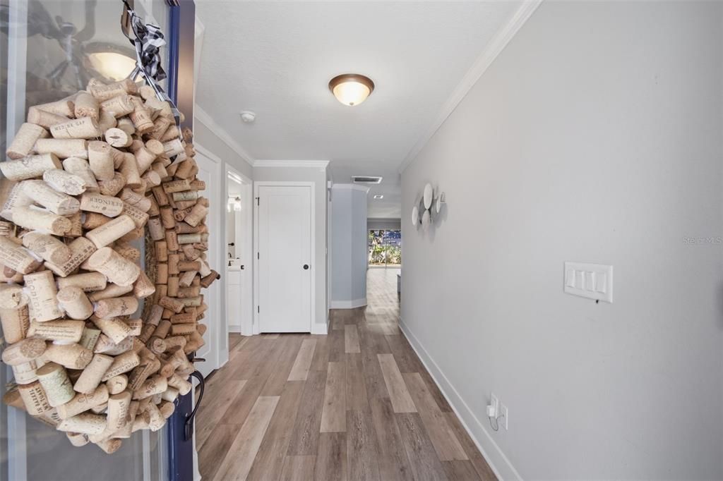 For Sale: $525,000 (3 beds, 2 baths, 1636 Square Feet)