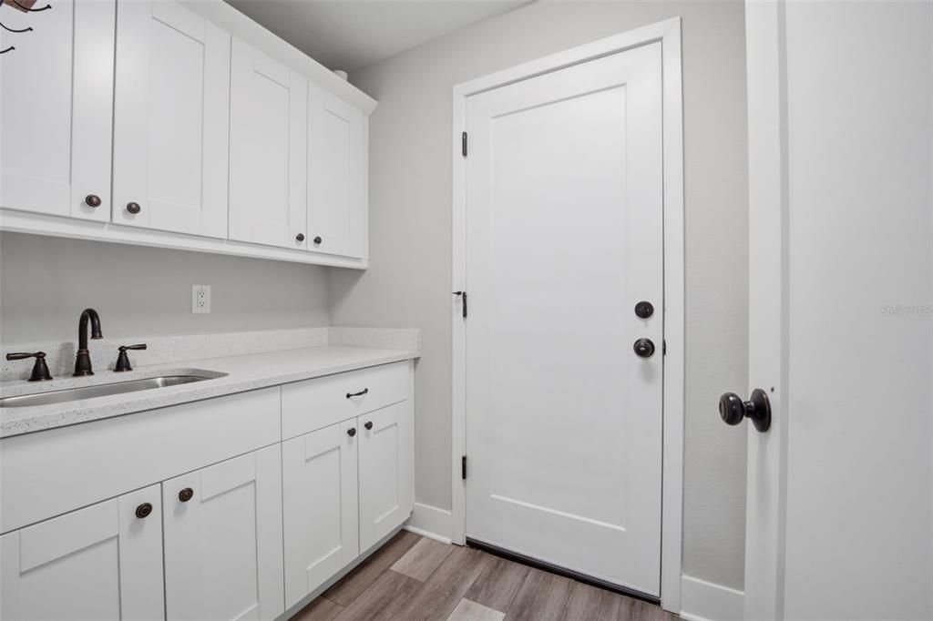 For Sale: $525,000 (3 beds, 2 baths, 1636 Square Feet)