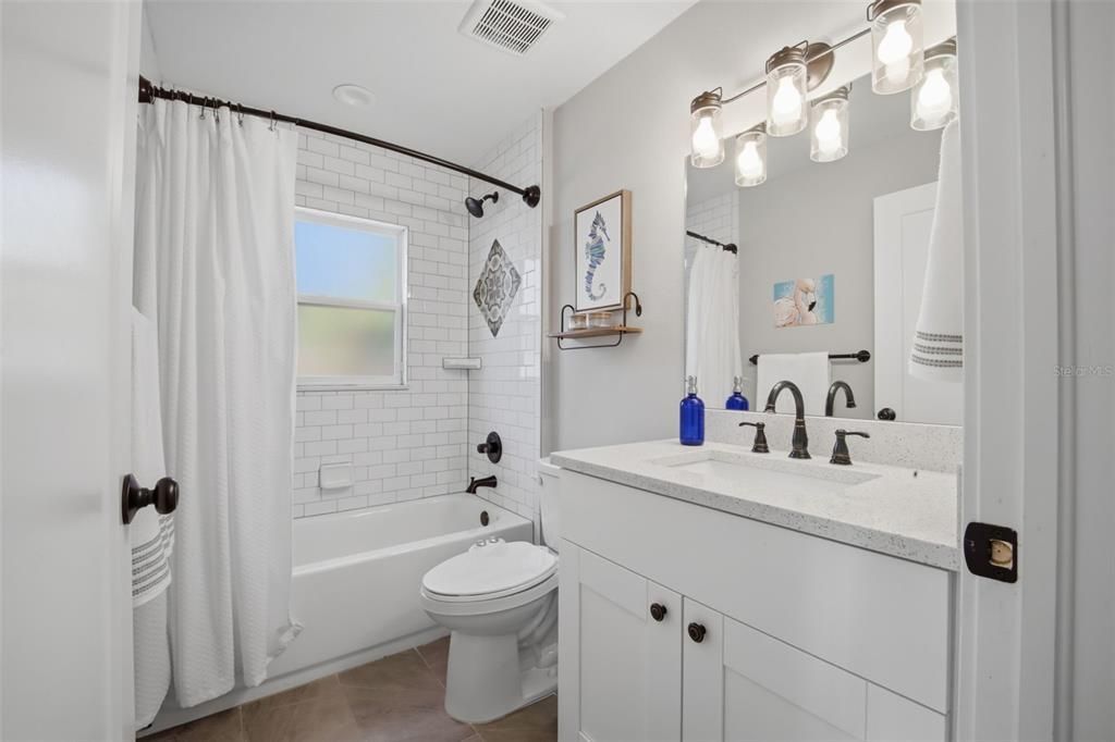 For Sale: $525,000 (3 beds, 2 baths, 1636 Square Feet)