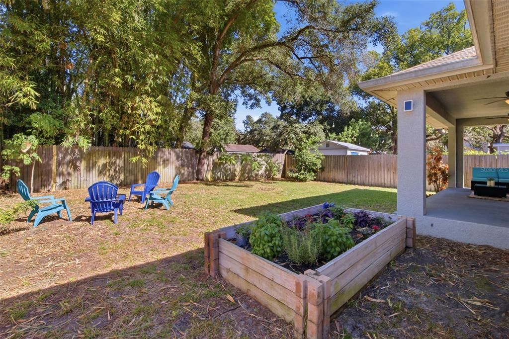 For Sale: $525,000 (3 beds, 2 baths, 1636 Square Feet)