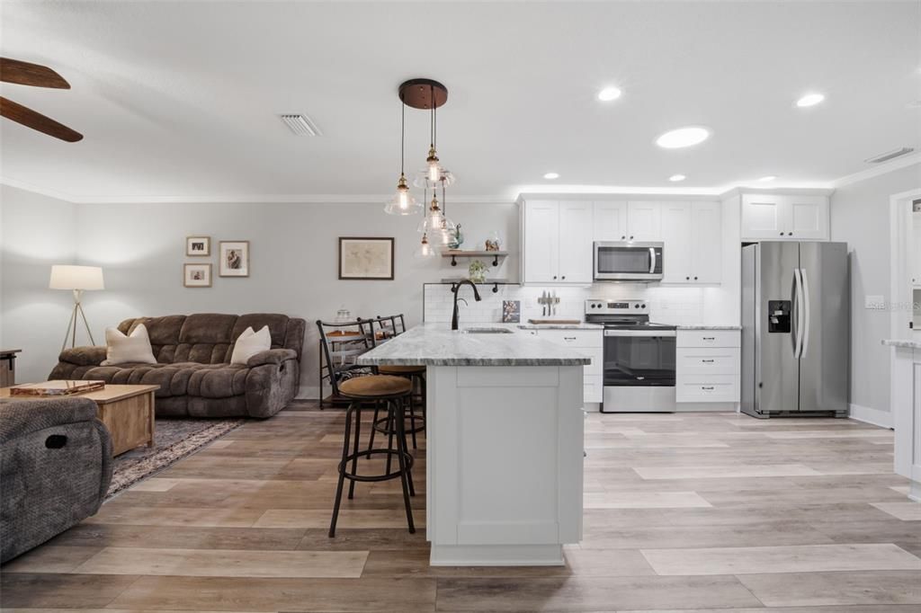 For Sale: $525,000 (3 beds, 2 baths, 1636 Square Feet)