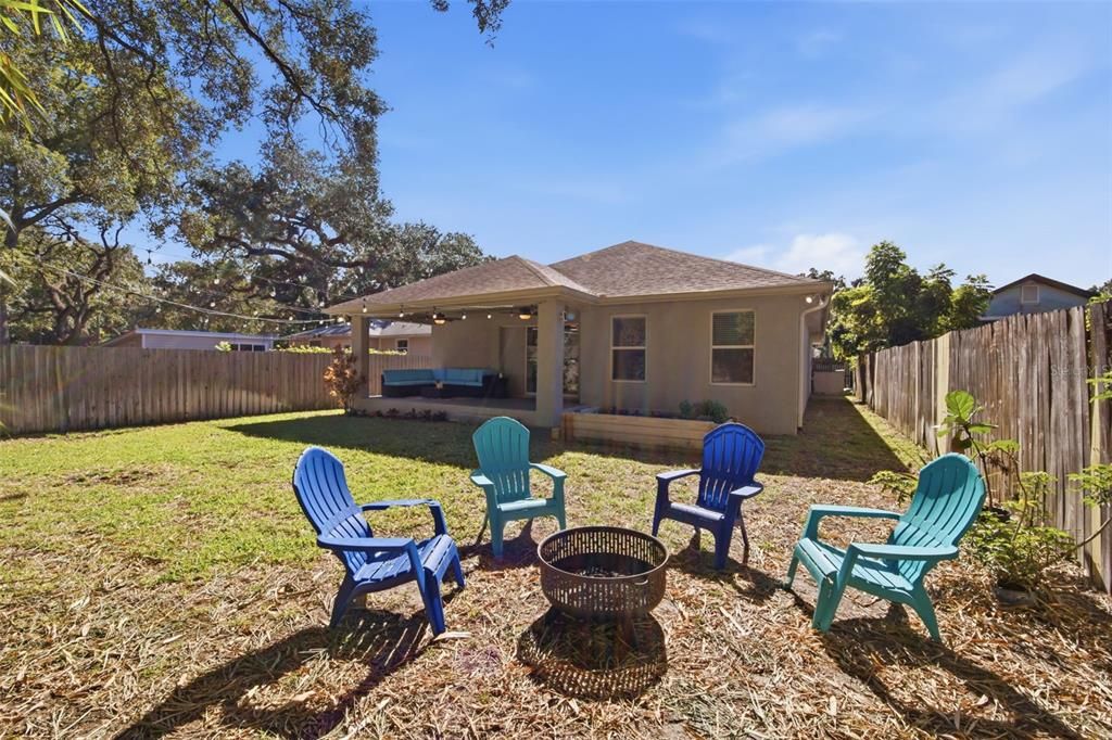 For Sale: $525,000 (3 beds, 2 baths, 1636 Square Feet)