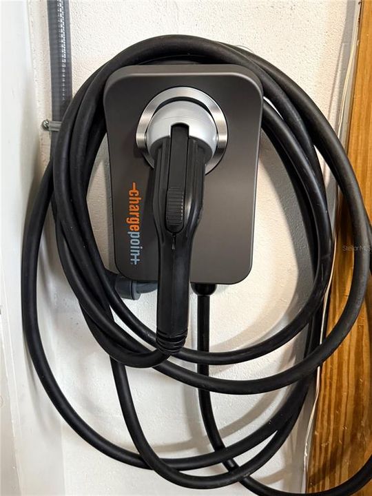 En Venta: $650,000 (3 camas, 3 baños, 1924 Pies cuadrados)