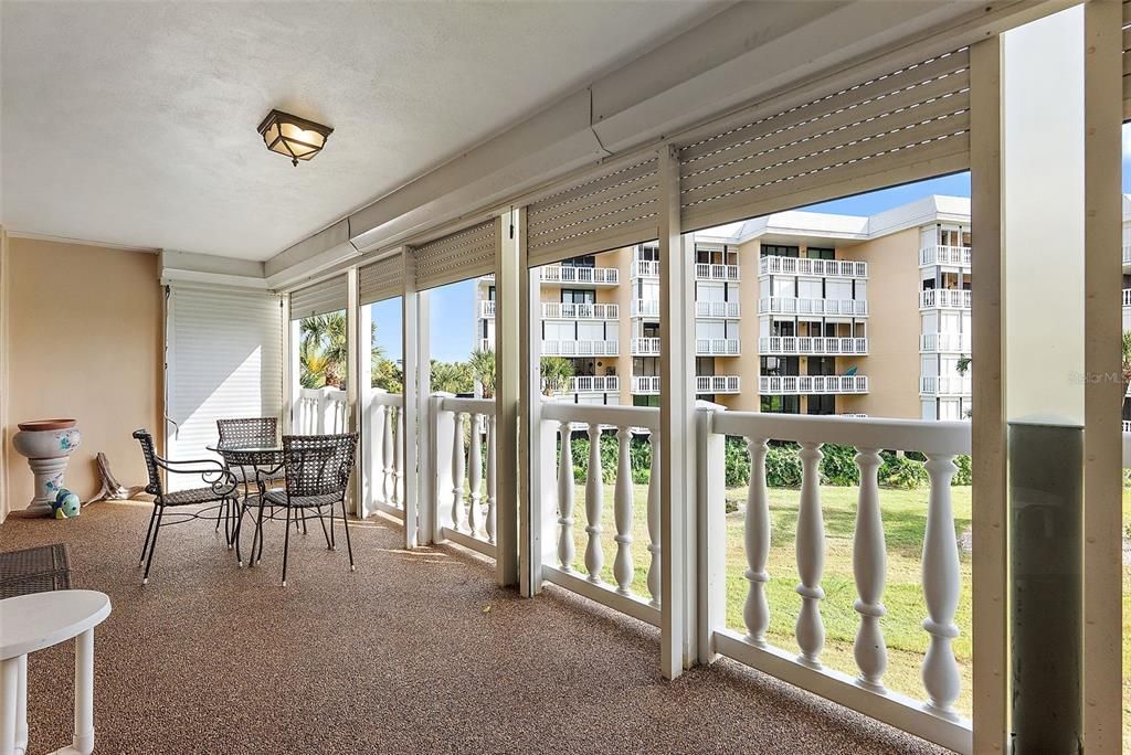 合同活跃: $707,000 (2 贝兹, 2 浴室, 1470 平方英尺)