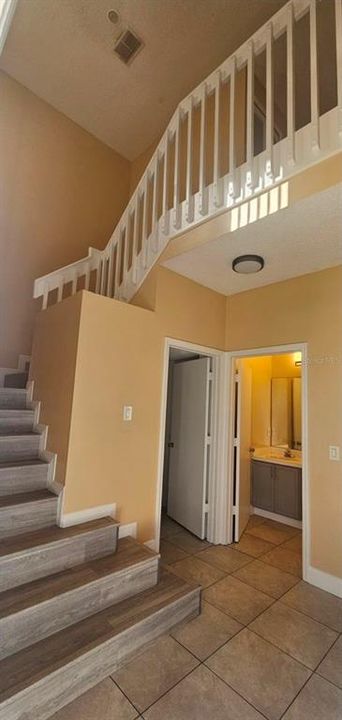 待售: $294,900 (3 贝兹, 2 浴室, 1582 平方英尺)