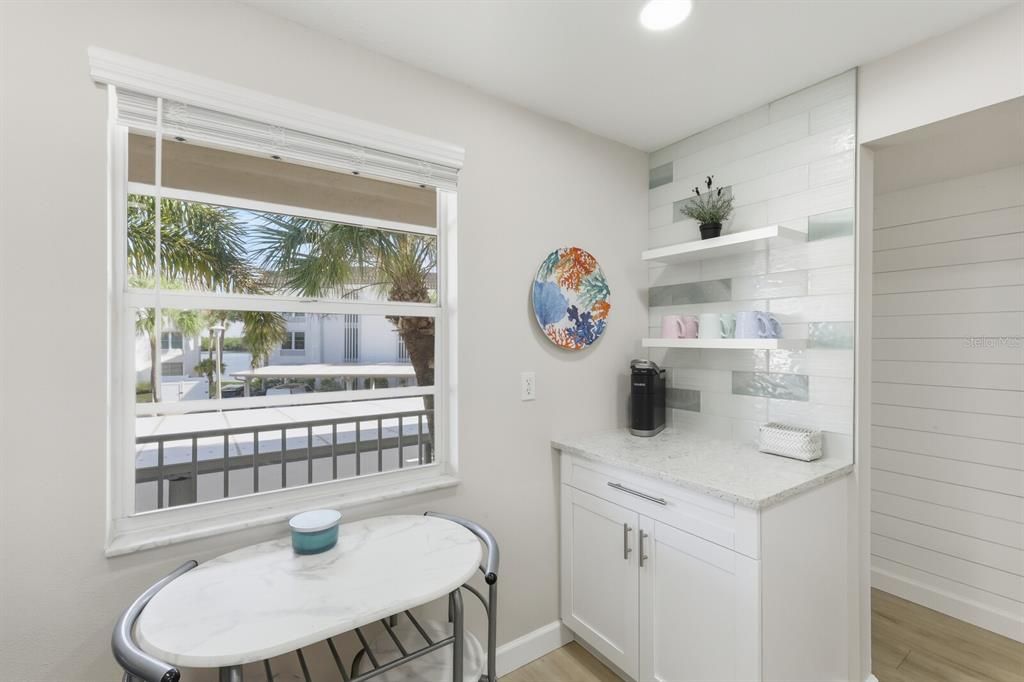 For Sale: $549,000 (2 beds, 2 baths, 1152 Square Feet)