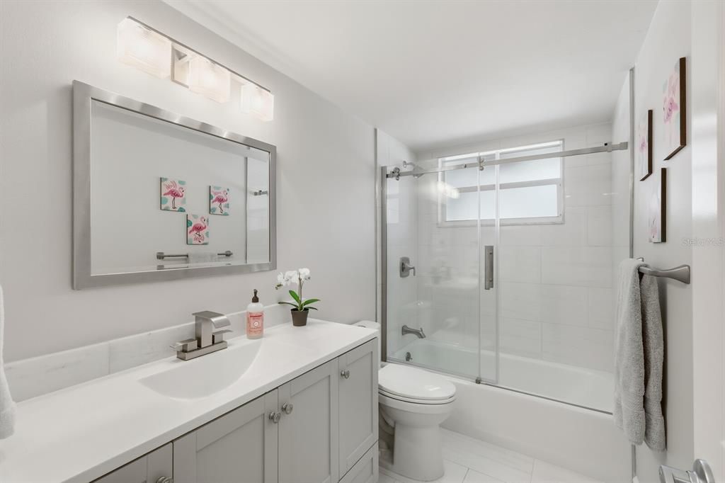 For Sale: $549,000 (2 beds, 2 baths, 1152 Square Feet)