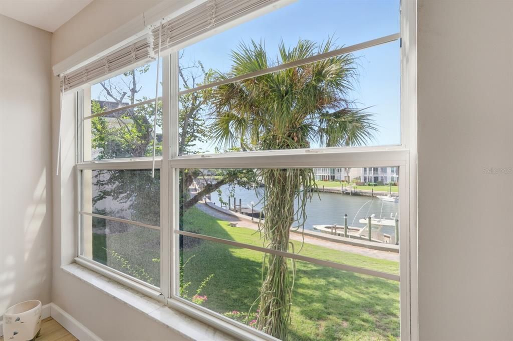 For Sale: $549,000 (2 beds, 2 baths, 1152 Square Feet)