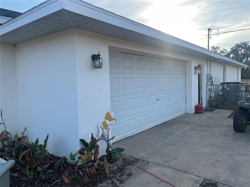 For Sale: $1,100,000 (4 beds, 2 baths, 2473 Square Feet)