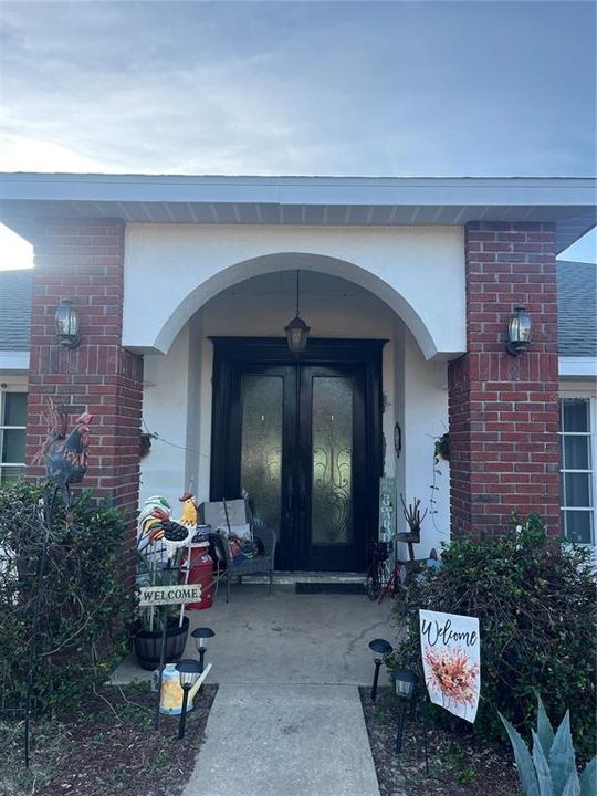 For Sale: $1,100,000 (4 beds, 2 baths, 2473 Square Feet)