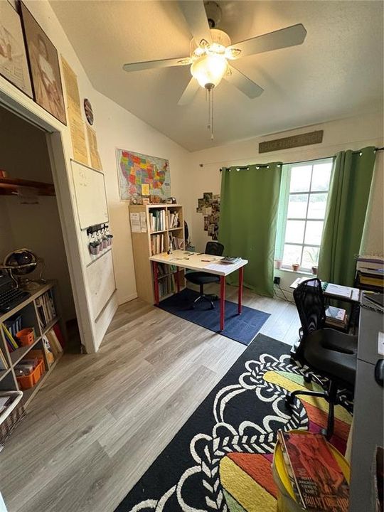 For Sale: $1,100,000 (4 beds, 2 baths, 2473 Square Feet)