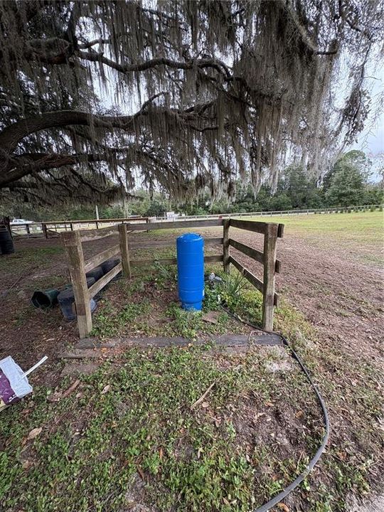 For Sale: $1,100,000 (4 beds, 2 baths, 2473 Square Feet)