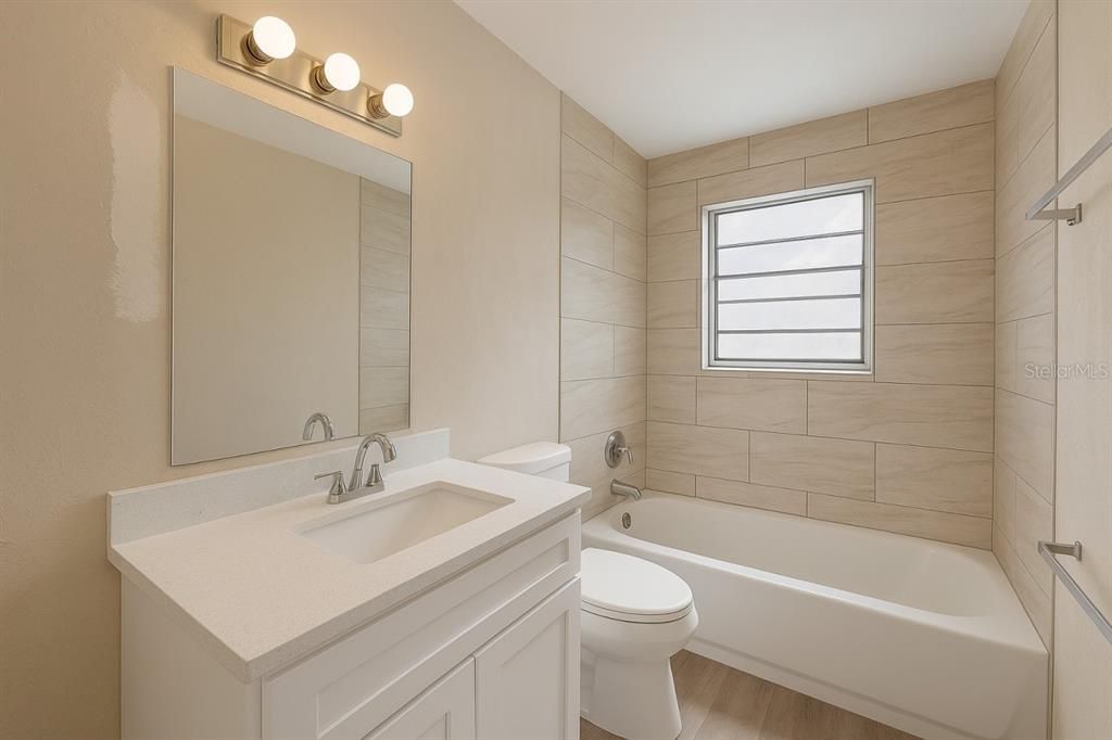 待售: $318,000 (3 贝兹, 2 浴室, 1243 平方英尺)