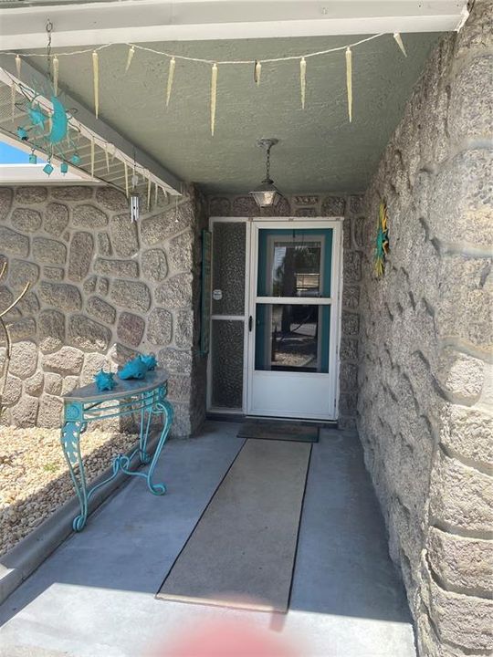 For Sale: $425,000 (2 beds, 2 baths, 1354 Square Feet)