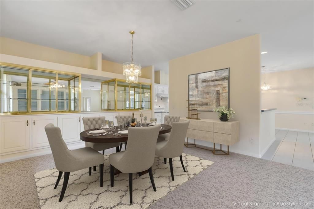 合同活跃: $599,000 (3 贝兹, 3 浴室, 2270 平方英尺)