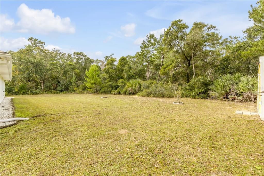 合同活跃: $599,000 (3 贝兹, 3 浴室, 2270 平方英尺)