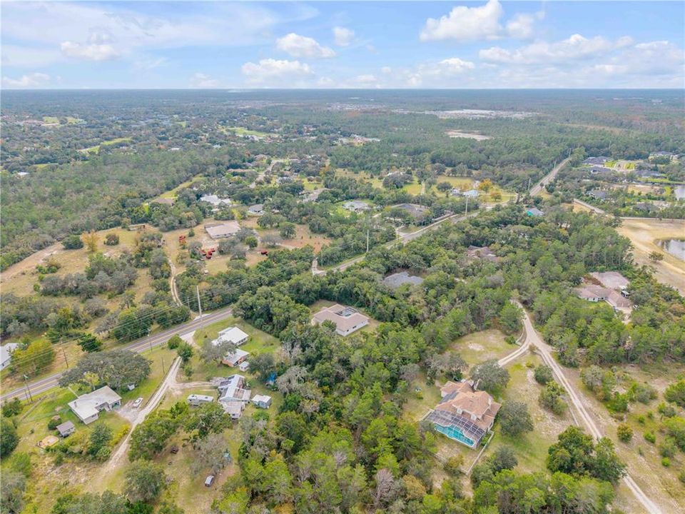 合同活跃: $599,000 (3 贝兹, 3 浴室, 2270 平方英尺)