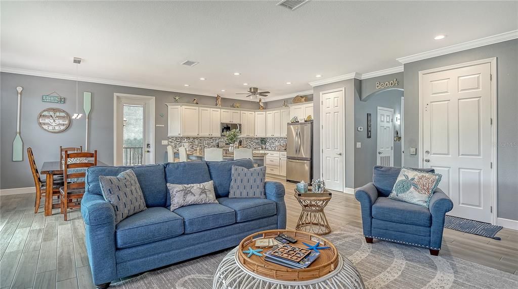 En Venta: $1,100,000 (3 camas, 2 baños, 1673 Pies cuadrados)