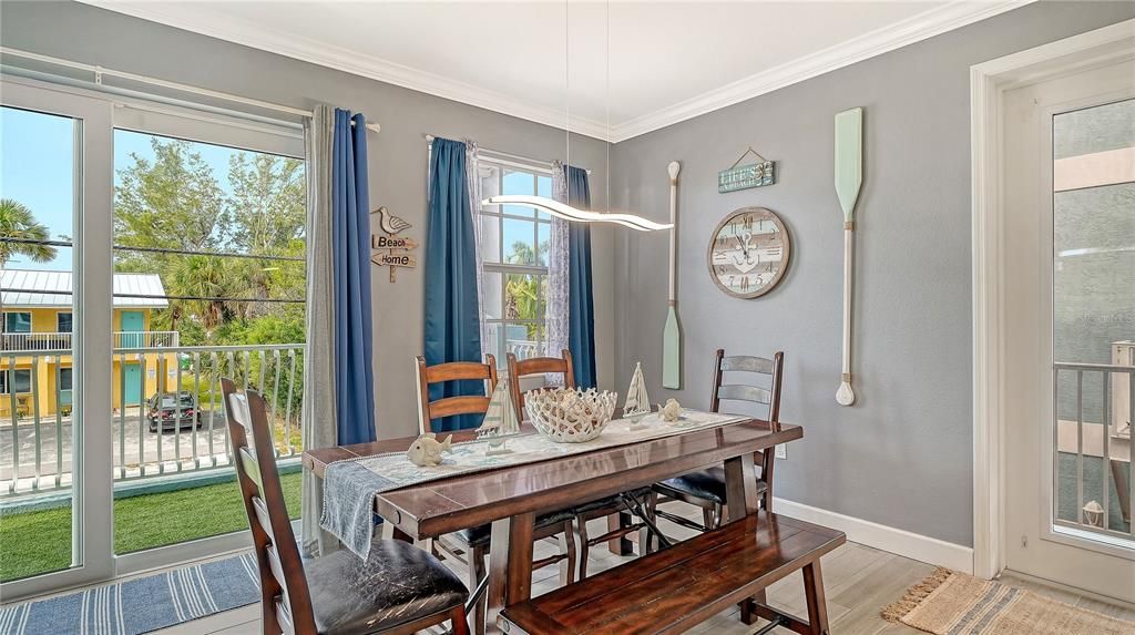 En Venta: $1,100,000 (3 camas, 2 baños, 1673 Pies cuadrados)