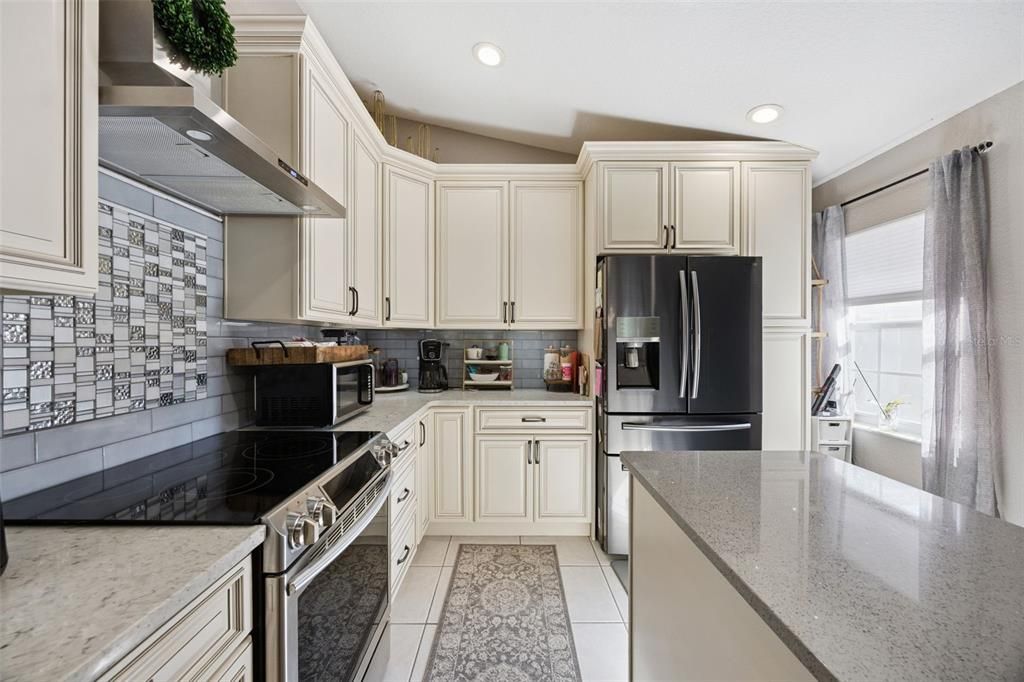 For Sale: $329,000 (3 beds, 2 baths, 1864 Square Feet)