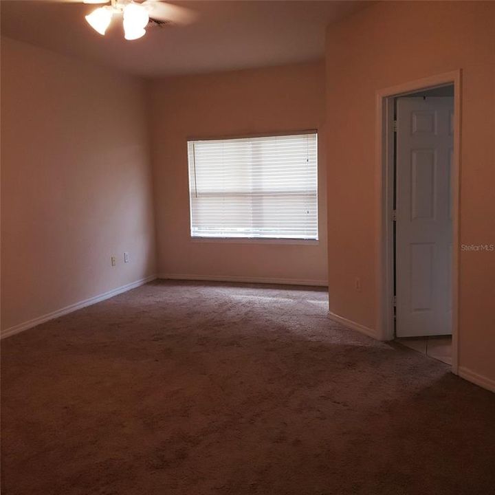 For Rent: $1,875 (3 beds, 2 baths, 1736 Square Feet)