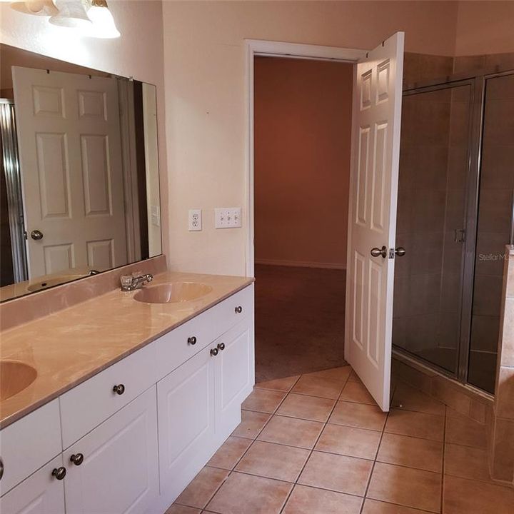 For Rent: $1,875 (3 beds, 2 baths, 1736 Square Feet)