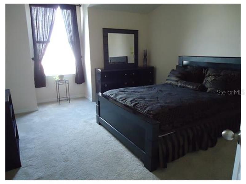 For Rent: $1,875 (3 beds, 2 baths, 1736 Square Feet)