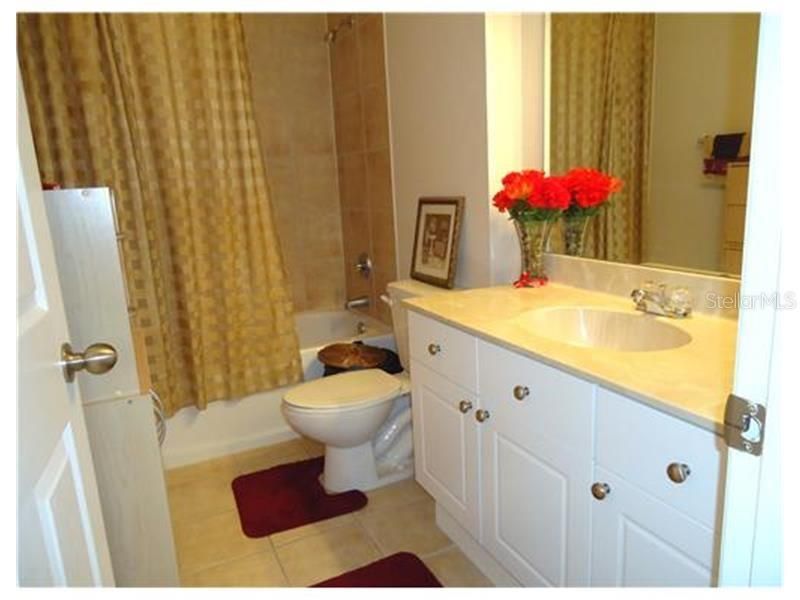 For Rent: $1,875 (3 beds, 2 baths, 1736 Square Feet)