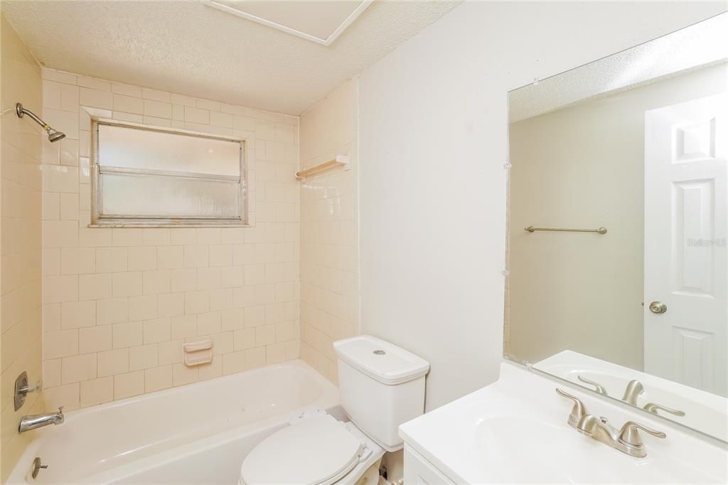 For Rent: $1,655 (3 beds, 2 baths, 1246 Square Feet)