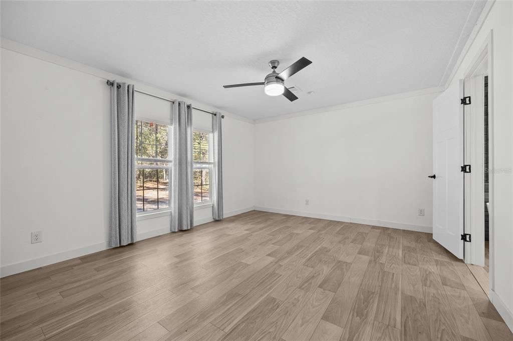 En Venta: $338,900 (3 camas, 2 baños, 1560 Pies cuadrados)