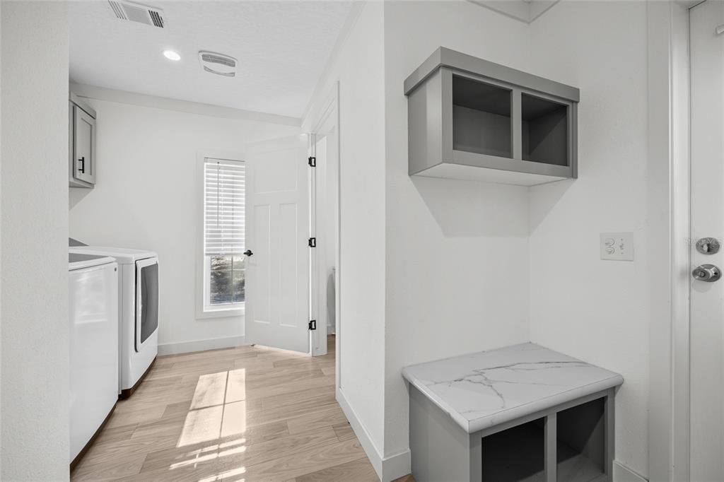 En Venta: $338,900 (3 camas, 2 baños, 1560 Pies cuadrados)