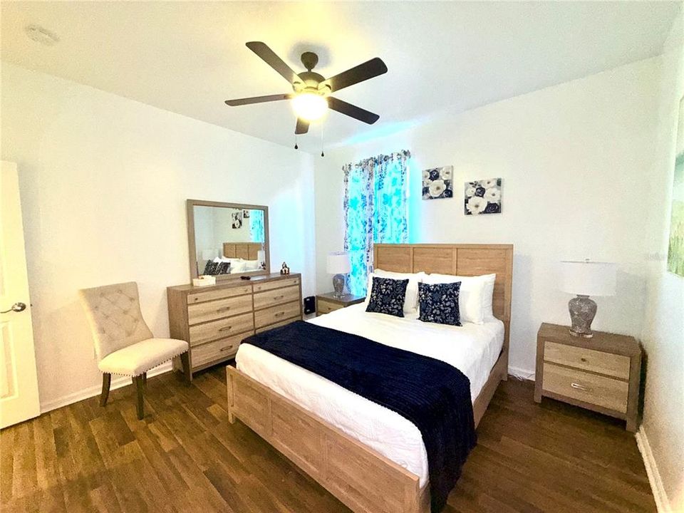 For Sale: $585,000 (5 beds, 3 baths, 2255 Square Feet)