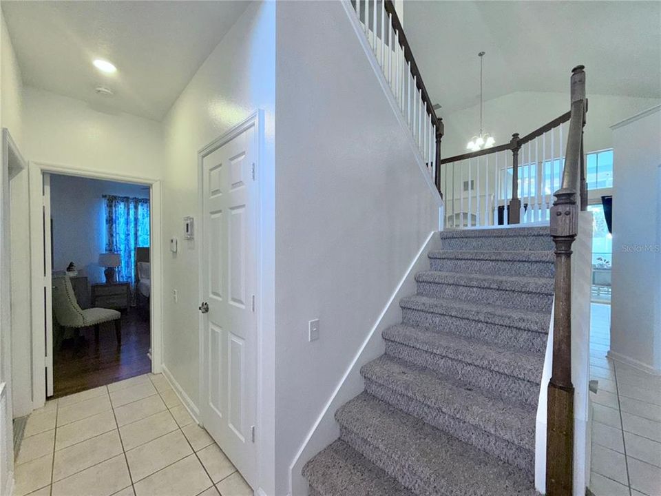 For Sale: $585,000 (5 beds, 3 baths, 2255 Square Feet)