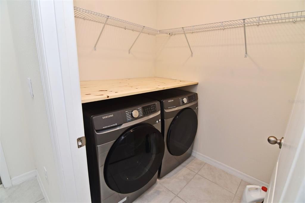 For Rent: $2,390 (4 beds, 2 baths, 1846 Square Feet)