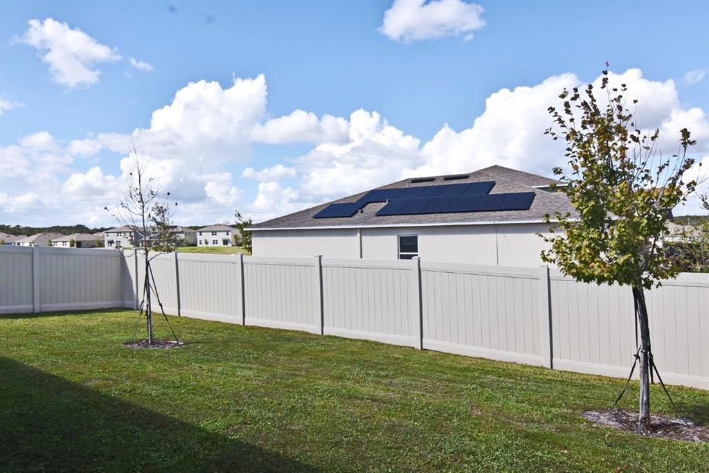 For Rent: $2,390 (4 beds, 2 baths, 1846 Square Feet)