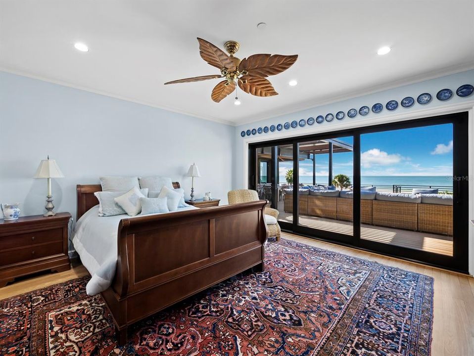 For Sale: $15,550,000 (8 beds, 8 baths, 12752 Square Feet)