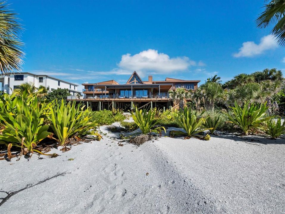 For Sale: $15,550,000 (8 beds, 8 baths, 12752 Square Feet)