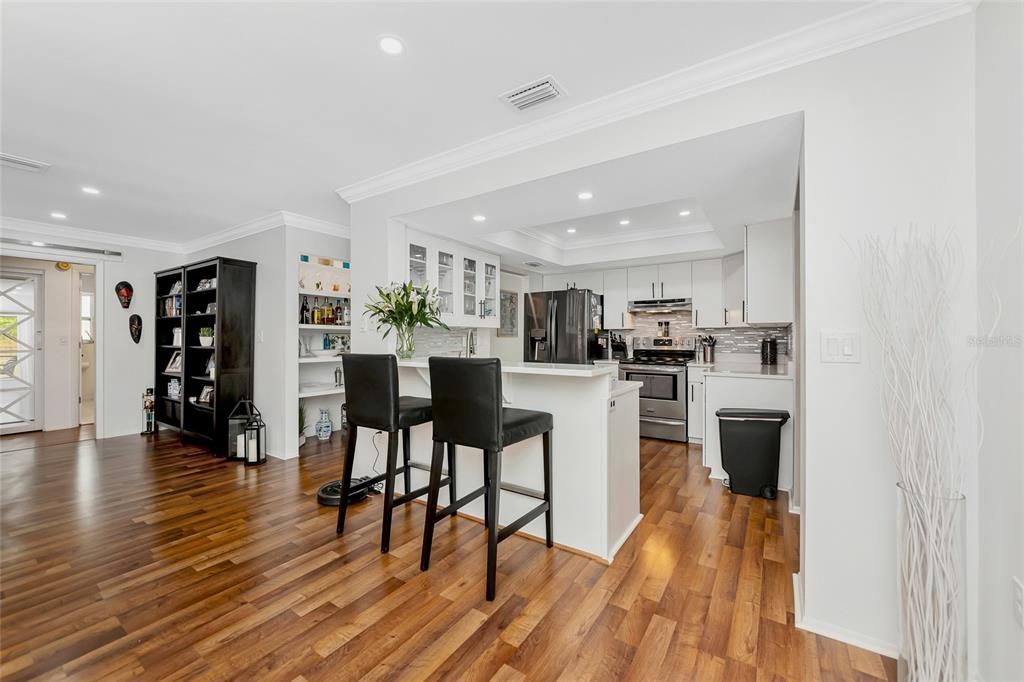 En Venta: $775,000 (4 camas, 3 baños, 2142 Pies cuadrados)