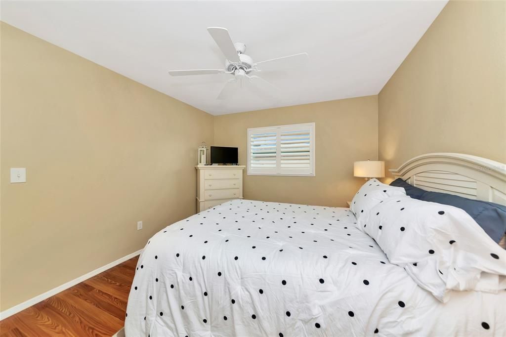 En Venta: $775,000 (4 camas, 3 baños, 2142 Pies cuadrados)