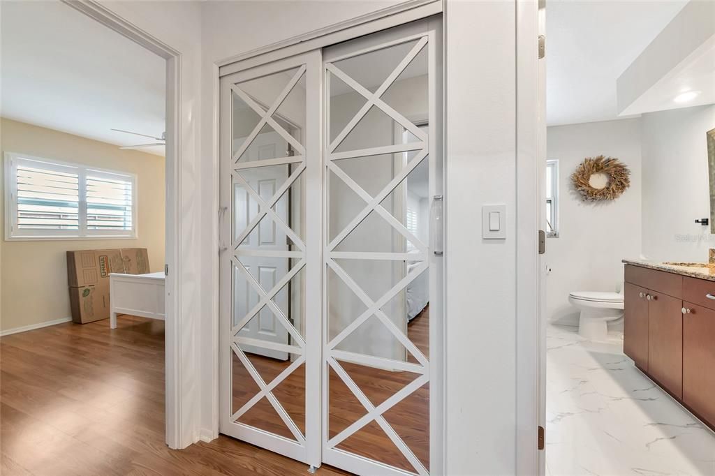 En Venta: $775,000 (4 camas, 3 baños, 2142 Pies cuadrados)