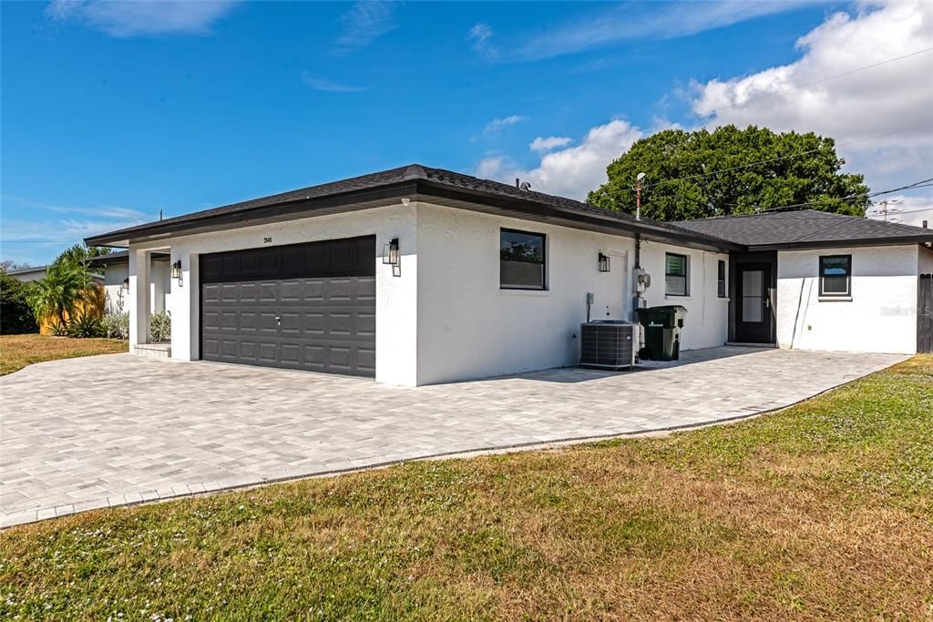 En Venta: $775,000 (4 camas, 3 baños, 2142 Pies cuadrados)