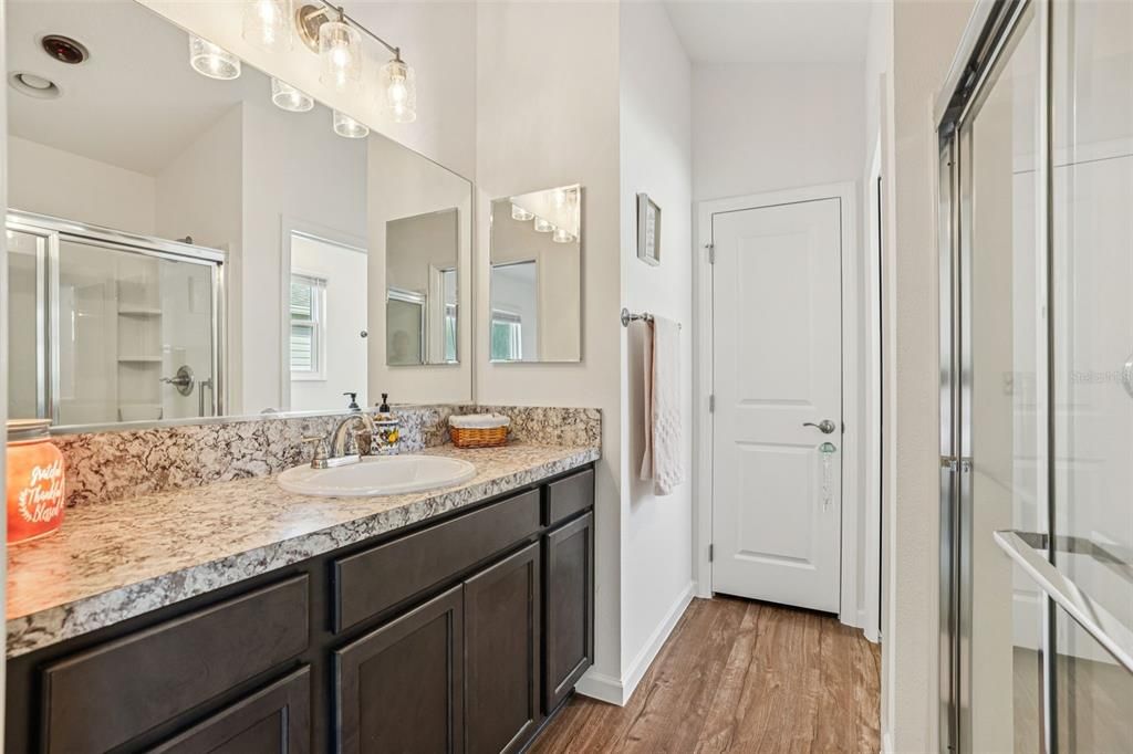 For Sale: $300,000 (2 beds, 2 baths, 1227 Square Feet)