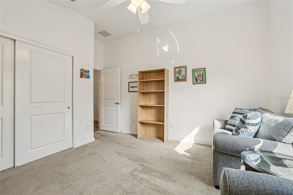 For Sale: $300,000 (2 beds, 2 baths, 1227 Square Feet)