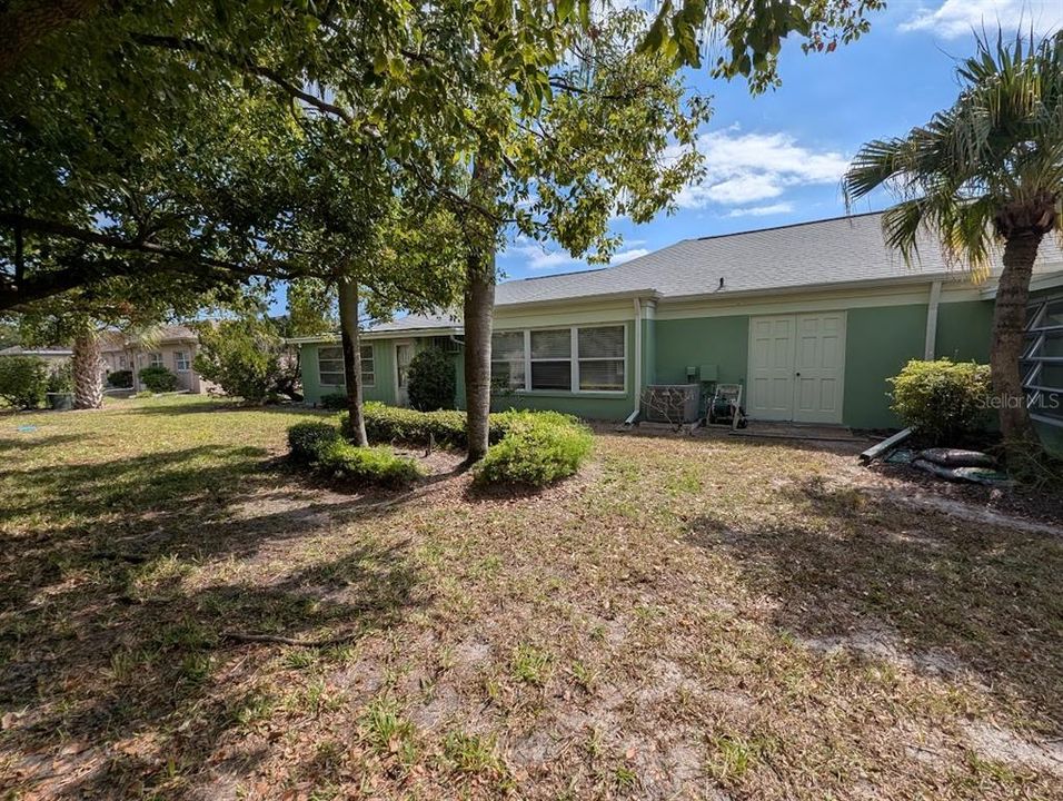 Под контрактом: $224,000 (2 спален, 2 ванн, 1340 Квадратных фут)