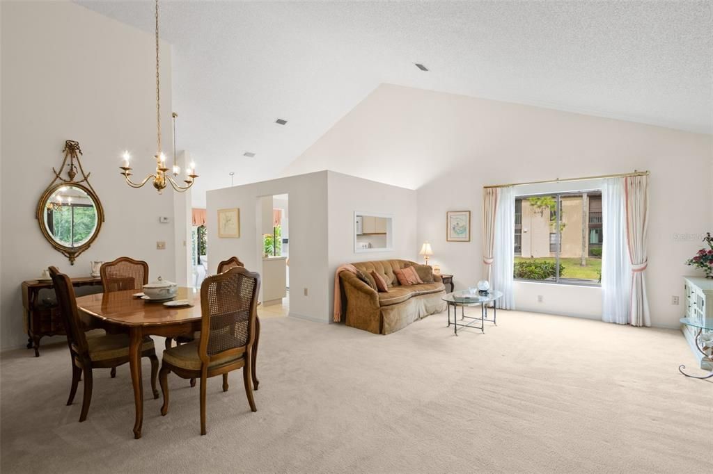 待售: $270,000 (3 贝兹, 2 浴室, 1520 平方英尺)