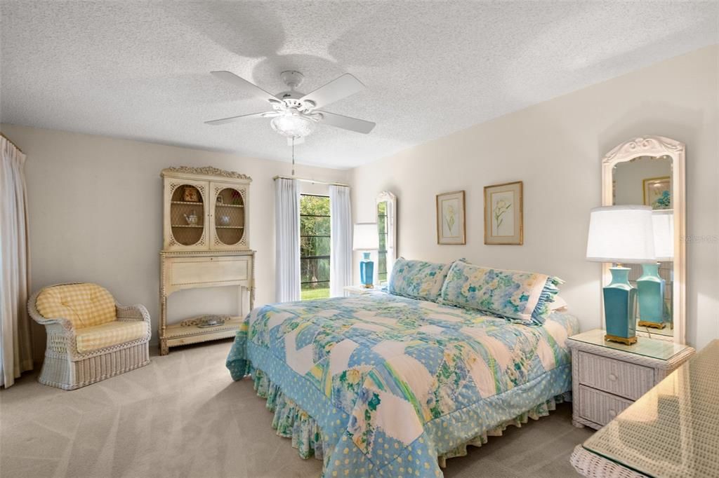 待售: $270,000 (3 贝兹, 2 浴室, 1520 平方英尺)