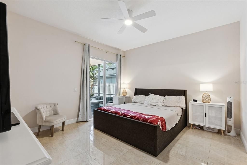 待售: $625,000 (4 贝兹, 2 浴室, 2434 平方英尺)